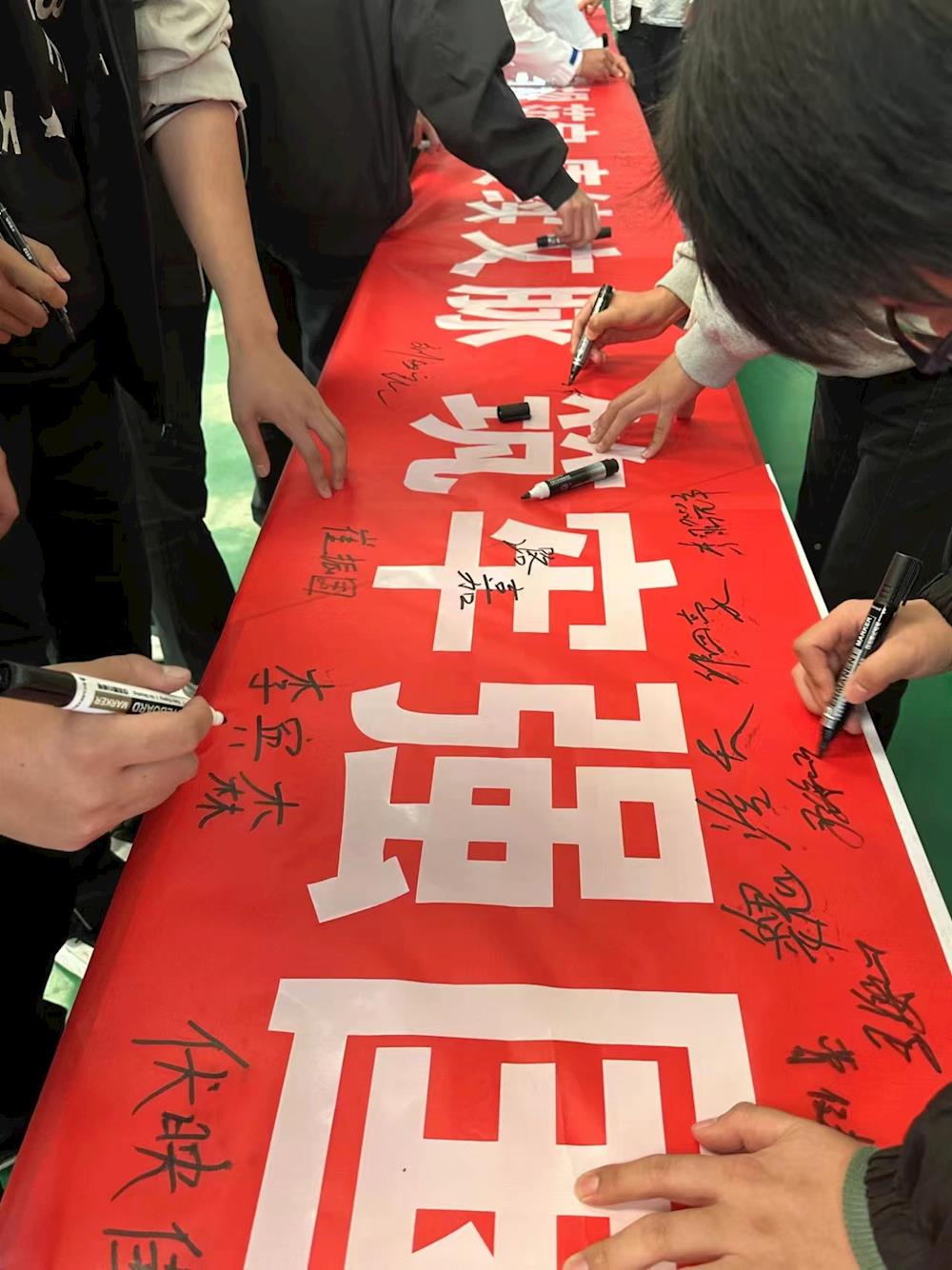 7f678d7d1b994e80b3ce2b54e1e14723.jpg 7f678d7d1b994e80b3ce2b54e1e14723.jpg