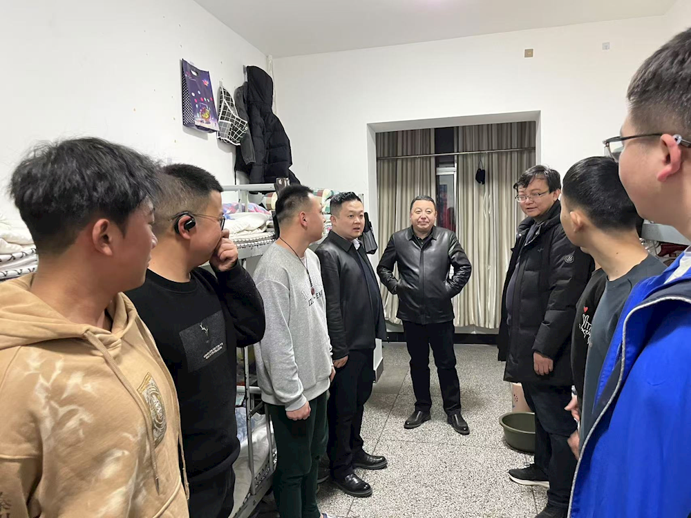 98fdf3256826424f970edc49dee71cc4.png 98fdf3256826424f970edc49dee71cc4.png